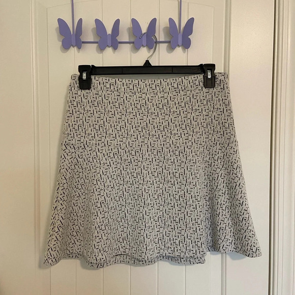 EUC | LOFT women’s stretch material miniskirt — size 8 - Picture 1 of 7